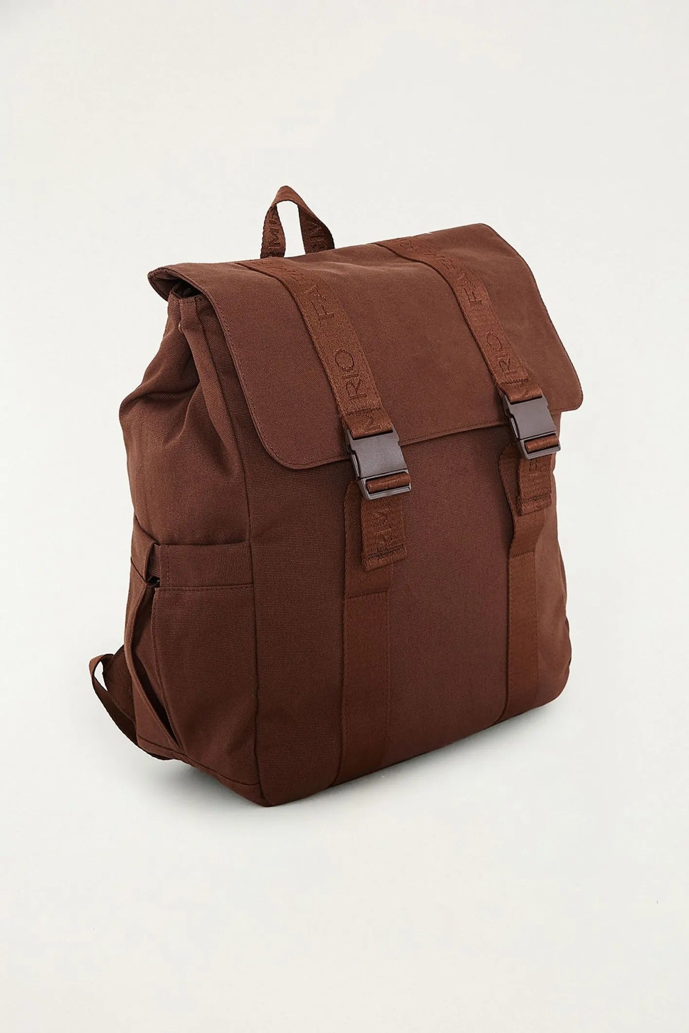 Mochila bossa marrom