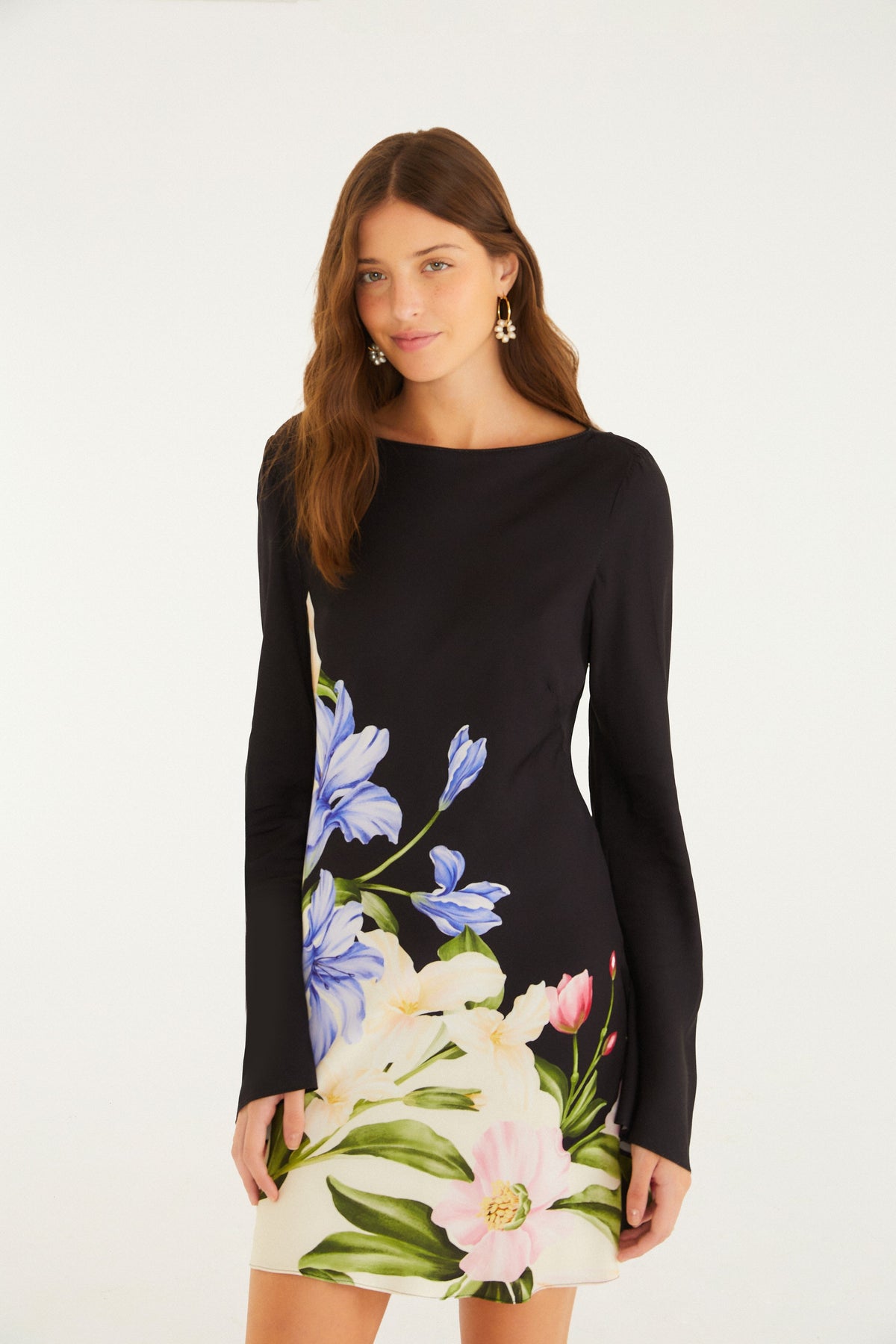 Vestido Curto Estampado Céu De Flor